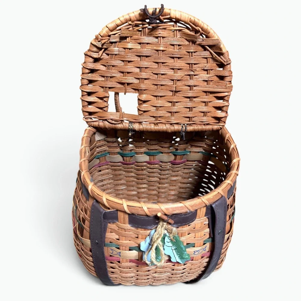 Handcrafted Woven Split Oak Fishing Creel Basket Backpack Cabin Decor